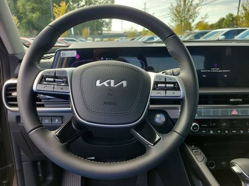 New 2025 Kia Telluride S image 24