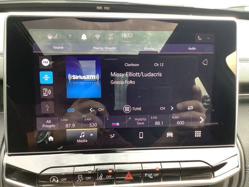 New 2025 Jeep Compass Limited w/ Sun & Sound Group image 18