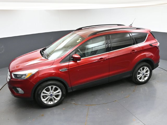 Used 2018 Ford Escape SE w/ SE Sync 3 Package AWD/4WD image 37