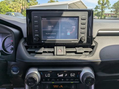 Used 2022 Toyota RAV4 SE AWD/4WD image 19