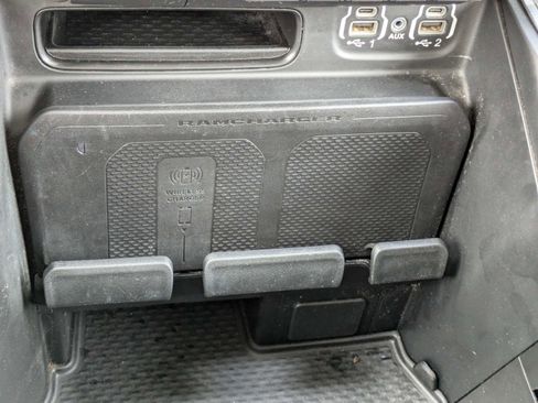 Used 2022 RAM 1500 Laramie AWD/4WD image 33