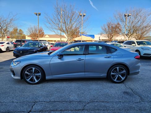 Certified 2025 Acura TLX w/ Technology Package image 5