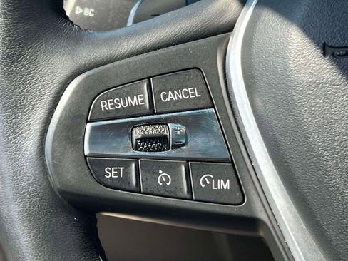 Used 2022 BMW 330i xDrive Sedan w/ Premium Package 2 image 29