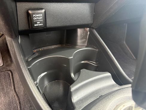 Used 2011 Honda Fit LX image 19