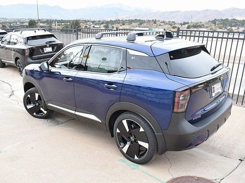 New 2026 Nissan Kicks SR w/ SR Premium Package image 4