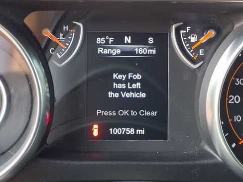 Used 2018 Jeep Wrangler Unlimited Sport S AWD/4WD image 27