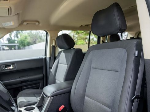 Used 2019 Ford Flex SE FWD image 10