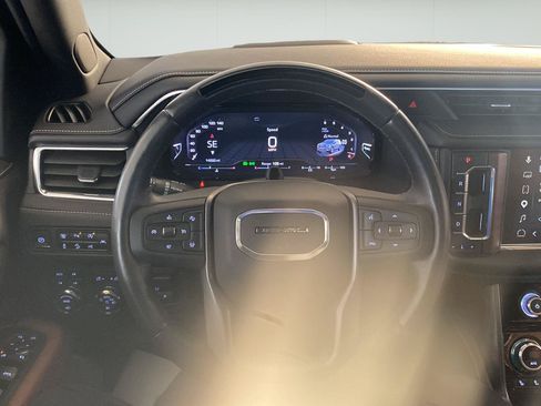 Used 2023 GMC Yukon Denali Ultimate AWD/4WD image 20