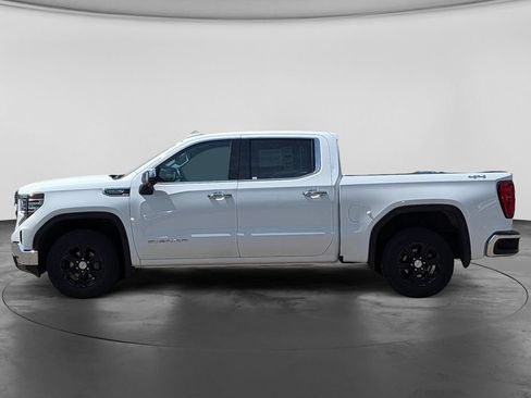 Used 2024 GMC Sierra 1500 SLT AWD/4WD image 6