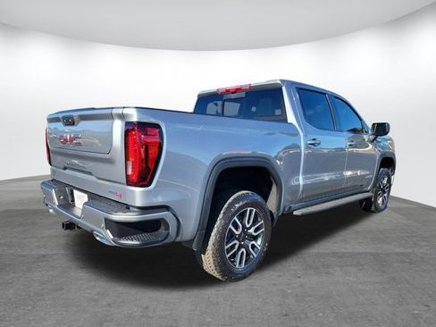 Used 2025 GMC Sierra 1500 AT4 w/ AT4 Premium Package image 5
