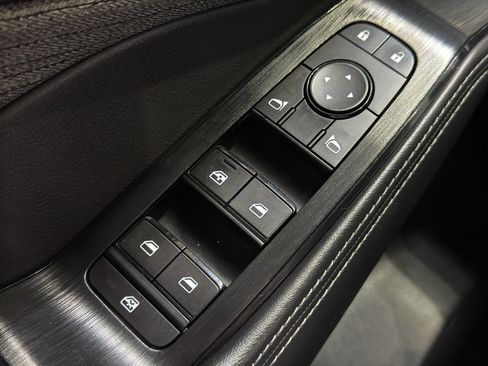 Used 2021 Nissan Rogue SV image 31