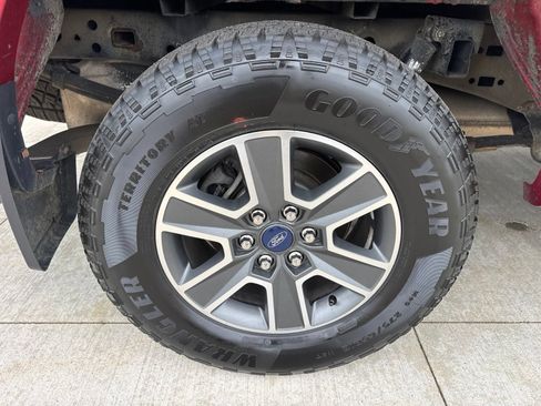 Used 2016 Ford F150 XLT w/ Equipment Group 302A Luxury AWD/4WD image 19