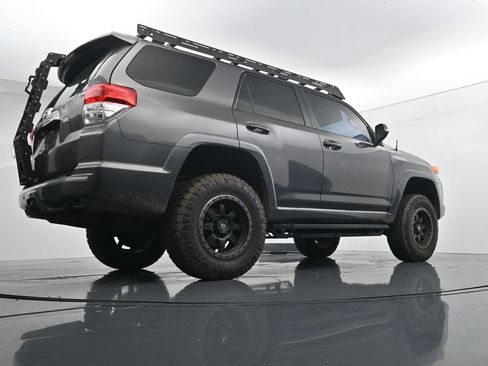 Used 2010 Toyota 4Runner SR5 AWD/4WD image 23