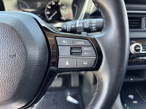 Certified 2025 Honda Pilot EX-L image 27
