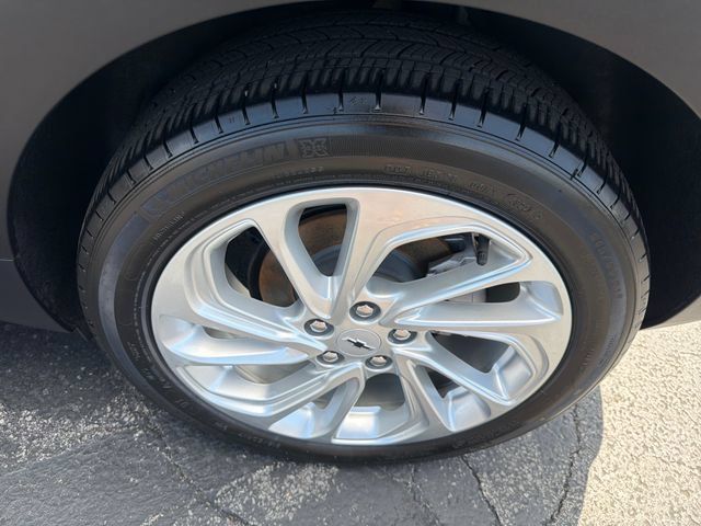 Certified 2023 Chevrolet Bolt EUV LT w/ Driver Confidence Package FWD image 26