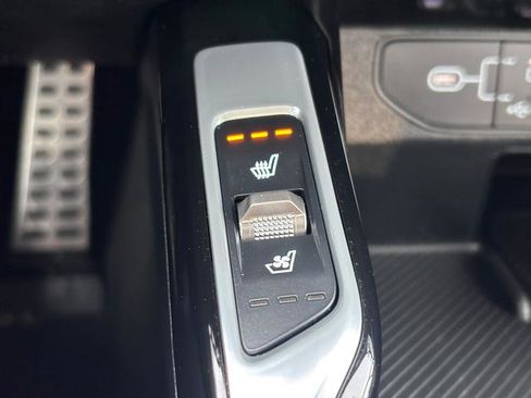 Used 2025 Kia Sorento SX image 28