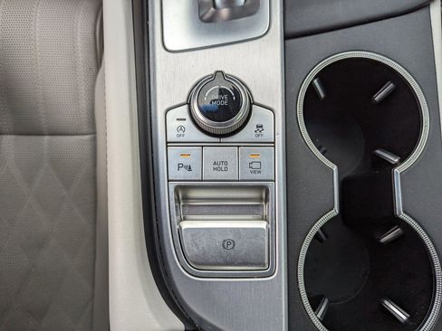 Used 2019 Genesis G70 2.0T Advanced w/ Prestige Package image 25