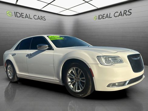 Used 2015 Chrysler 300 C w/ Light Group RWD image 3