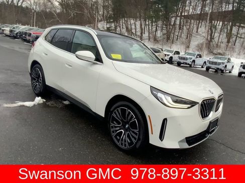 Used 2025 BMW X3 xDrive30i w/ M Sport Package image 2