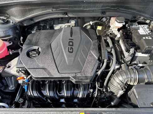 Used 2021 Hyundai Santa Fe SE FWD image 17