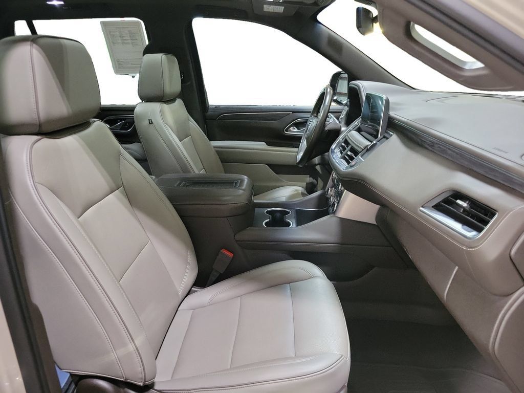 Used 2021 GMC Yukon SLT w/ SLT Premium Package AWD/4WD image 30