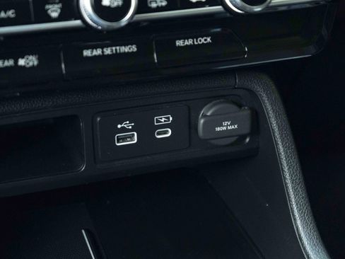 Used 2024 Honda Pilot Elite image 33