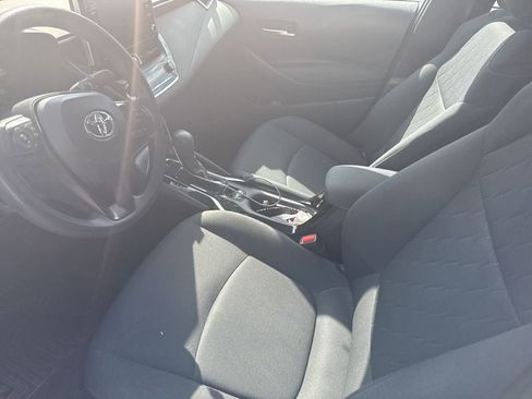 Used 2021 Toyota Corolla LE image 15