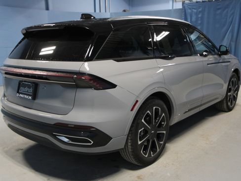 New 2026 Lincoln Nautilus Reserve image 30