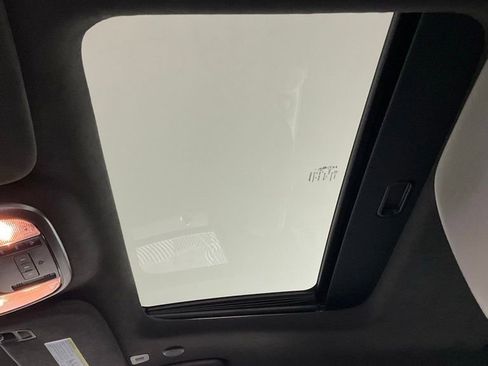 Used 2022 Dodge Durango R/T w/ Tow 'N Go Package image 31