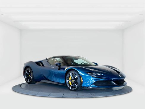 Certified 2025 Ferrari SF90 Spider image 7