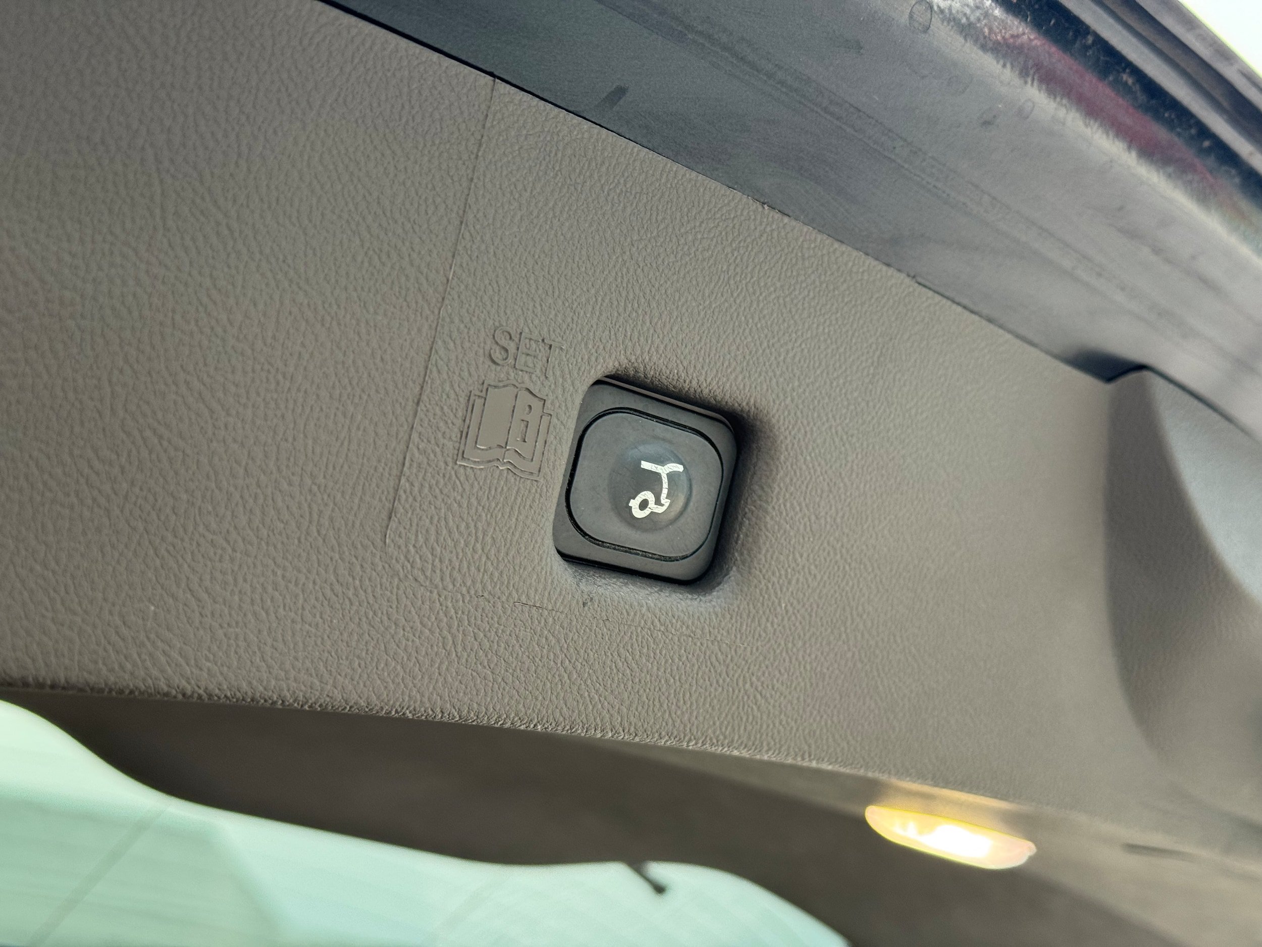 Used 2023 Lincoln Nautilus Reserve AWD/4WD image 30
