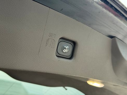 Used 2023 Lincoln Nautilus Reserve AWD/4WD image 30