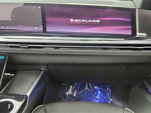 Used 2026 Cadillac Escalade Sport w/ LPO, ONYX Package image 41
