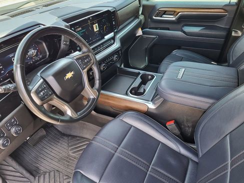 Used 2024 Chevrolet Silverado 3500 High Country w/ High Country Premium Package AWD/4WD image 10