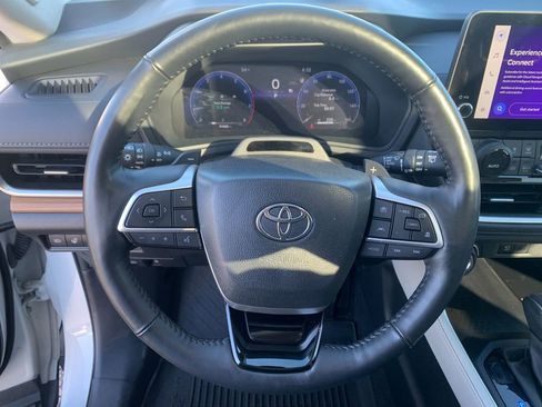 Used 2024 Toyota Grand Highlander Platinum image 26