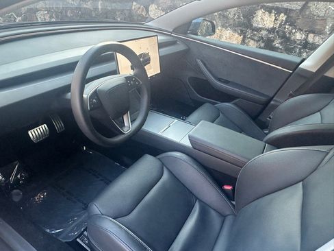 Used 2024 Tesla Model 3 Performance image 24