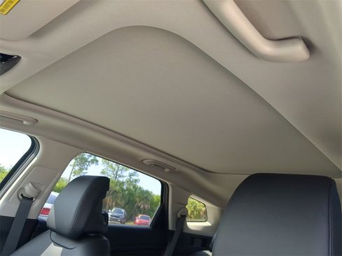 New 2026 Kia Sportage EX image 23