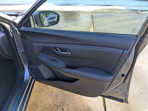 Used 2023 Nissan Sentra SV w/ All-Weather Package image 31