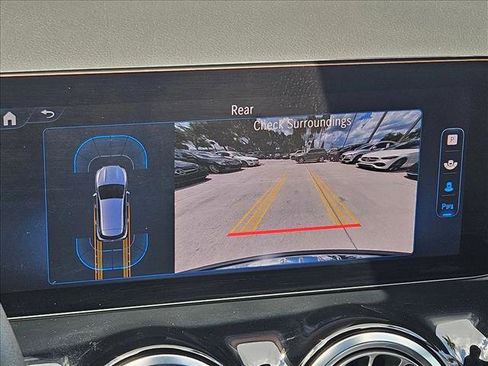 Used 2025 Mercedes-Benz GLA 250 image 14