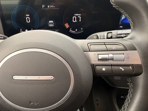 Used 2024 Hyundai Kona SEL image 16