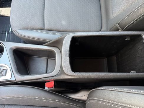 Used 2023 Buick Encore GX Select w/ Sport Touring Package FWD image 23