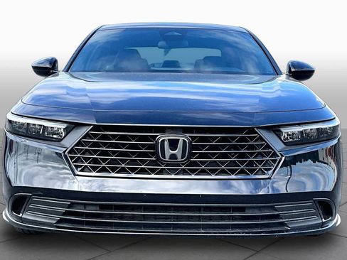 Used 2025 Honda Accord Sport image 4