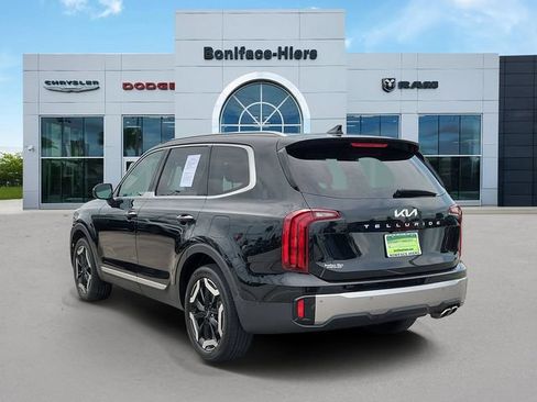 Used 2025 Kia Telluride S FWD image 4