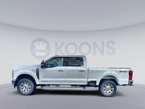 New 2026 Ford F250 Lariat w/ FX4 Off-Road Package image 2
