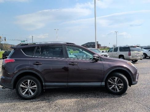 Used 2017 Toyota RAV4 XLE image 24