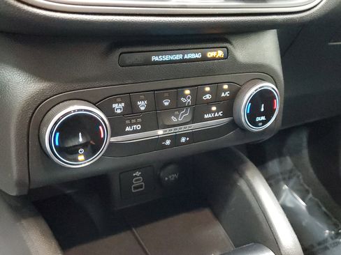 Used 2025 Ford Escape Active AWD/4WD image 34