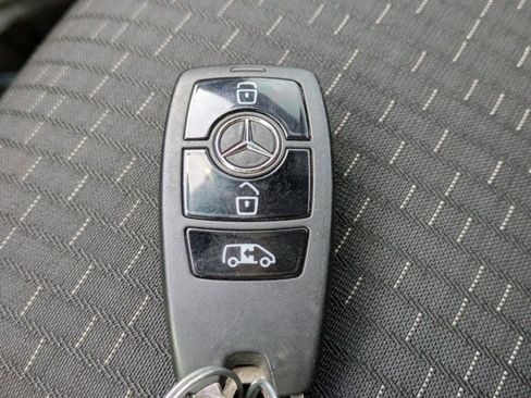 Used 2022 Mercedes-Benz Sprinter 3500 image 23