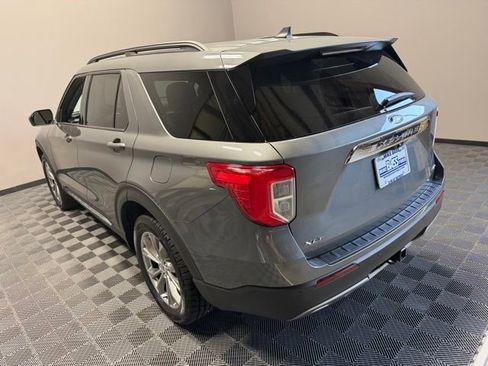 Used 2023 Ford Explorer XLT w/ Equipment Group 202A AWD/4WD image 9