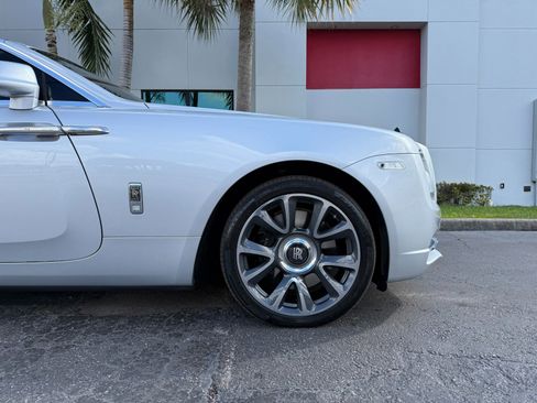 Used 2017 Rolls-Royce Dawn image 47