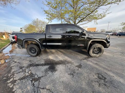 Used 2024 GMC Sierra 1500 AT4X w/ AT4X AEV Edition image 3